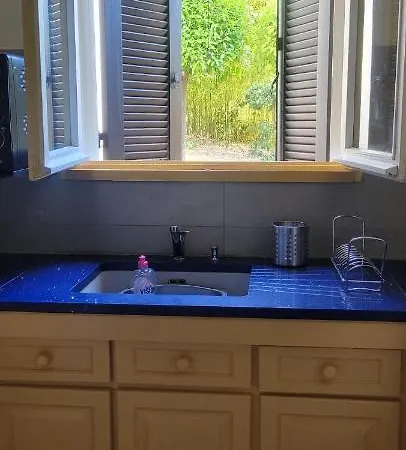 Διαμέρισμα Un Havre De Paix Proche Du Centre Et Des Plages Grand Avec Un Canape Lit Et Un Coin Nuit Lit Double *