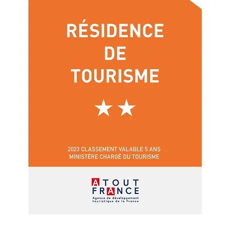 Un Havre De Paix Proche Du Centre Et Des Plages Grand Avec Un Canape Lit Et Un Coin Nuit Lit Double Cavalaire-sur-Mer